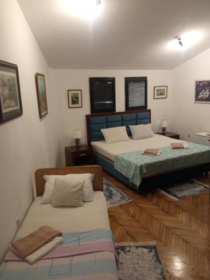 Heart Of Old Town Guesthouse Подгорица Екстериор снимка
