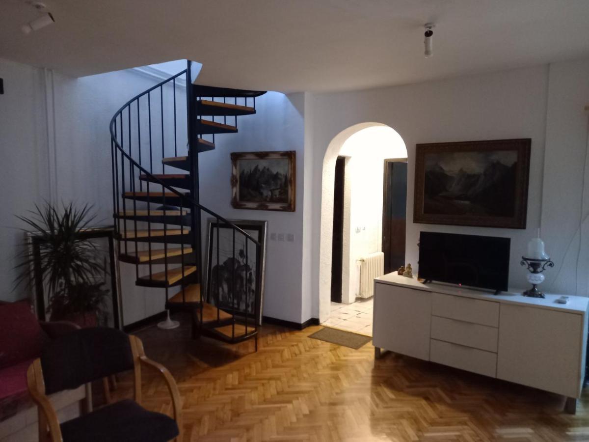 Heart Of Old Town Guesthouse Подгорица Екстериор снимка