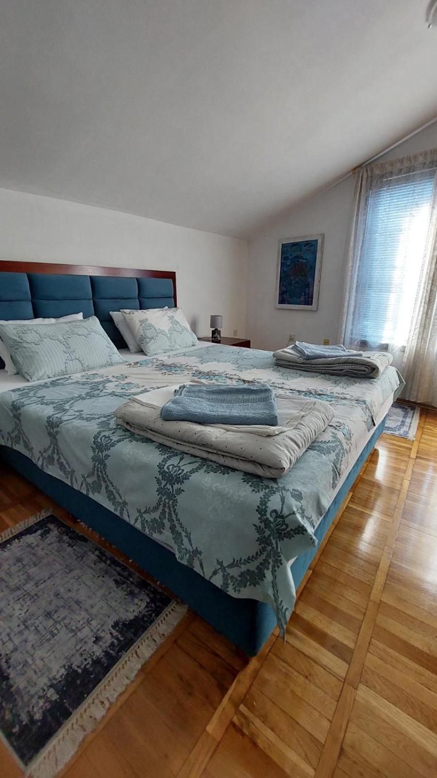 Heart Of Old Town Guesthouse Подгорица Екстериор снимка